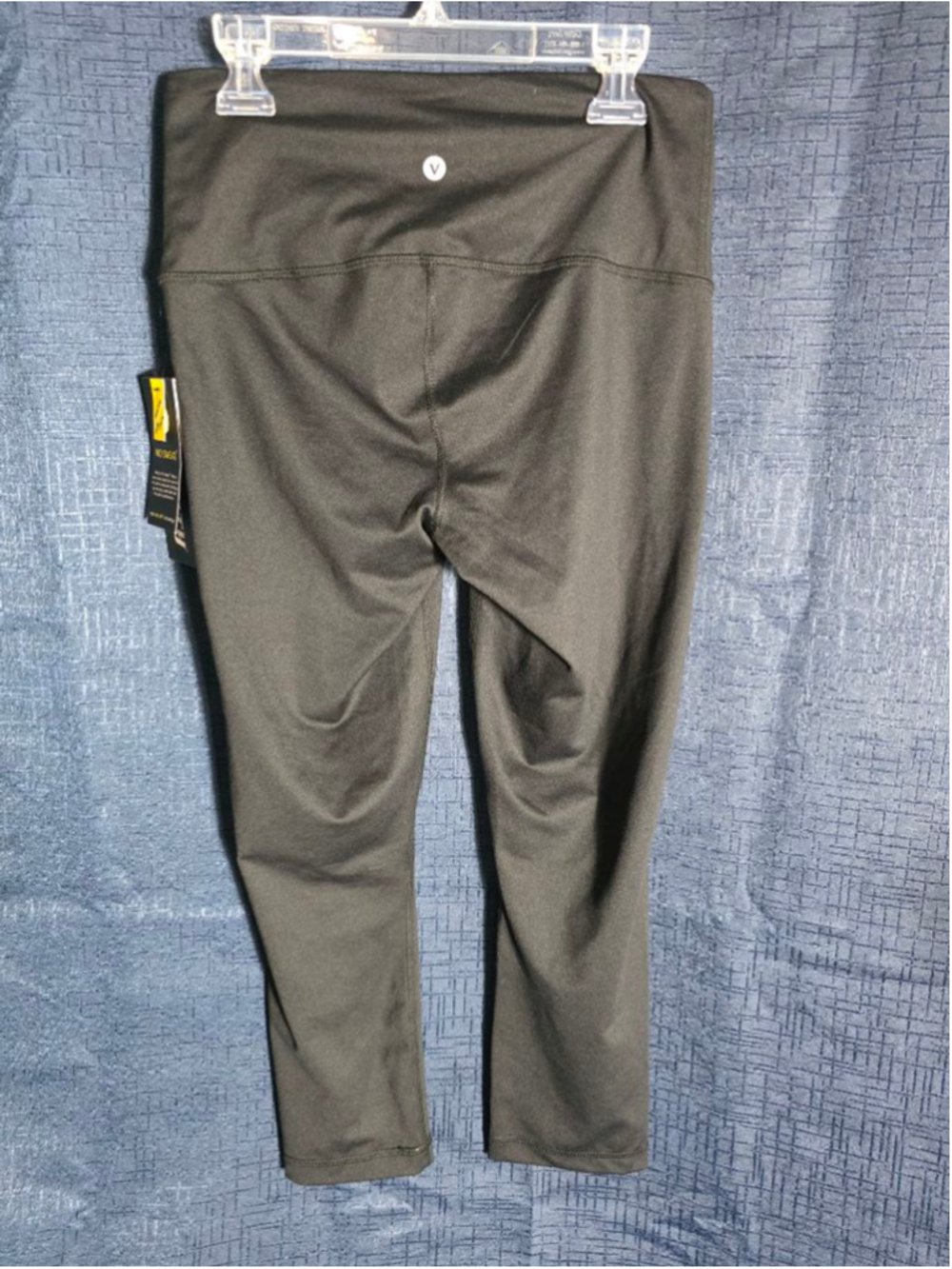 Women's Velocity Black High Rise Capri Leggings Size S yoga Athletic workout - Picture 8 of 8